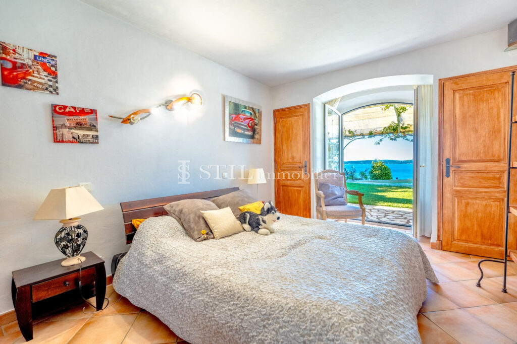 vente villa 7 Pièce(s) – 7 pièces – 4 chambres – 203.00 m²