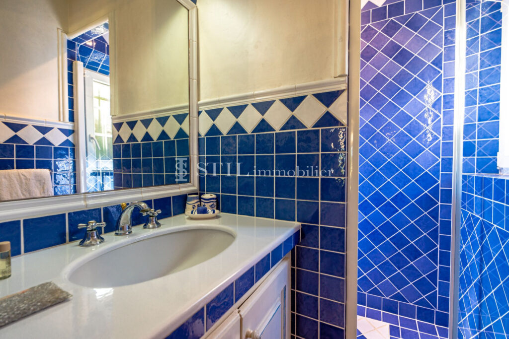 vente villa 7 Pièce(s) – 7 pièces – 4 chambres – 203.00 m²