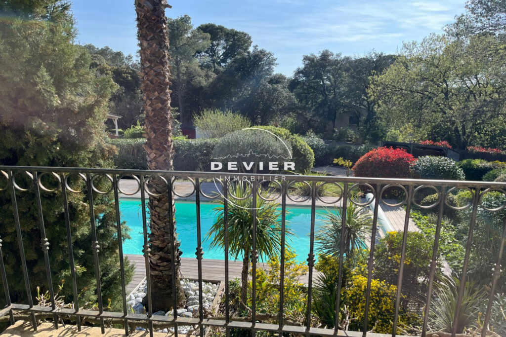 vente maison 6 Pièce(s) – 6 pièces – 5 chambres – 180.00 m²