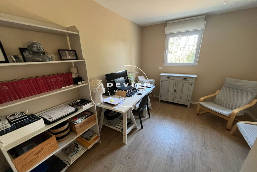 vente maison 6 Pièce(s) – 6 pièces – 5 chambres – 180.00 m²