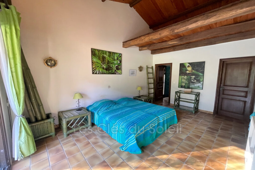 vente villa 5 Pièce(s) – 5 pièces – 4 chambres – 166.00 m²