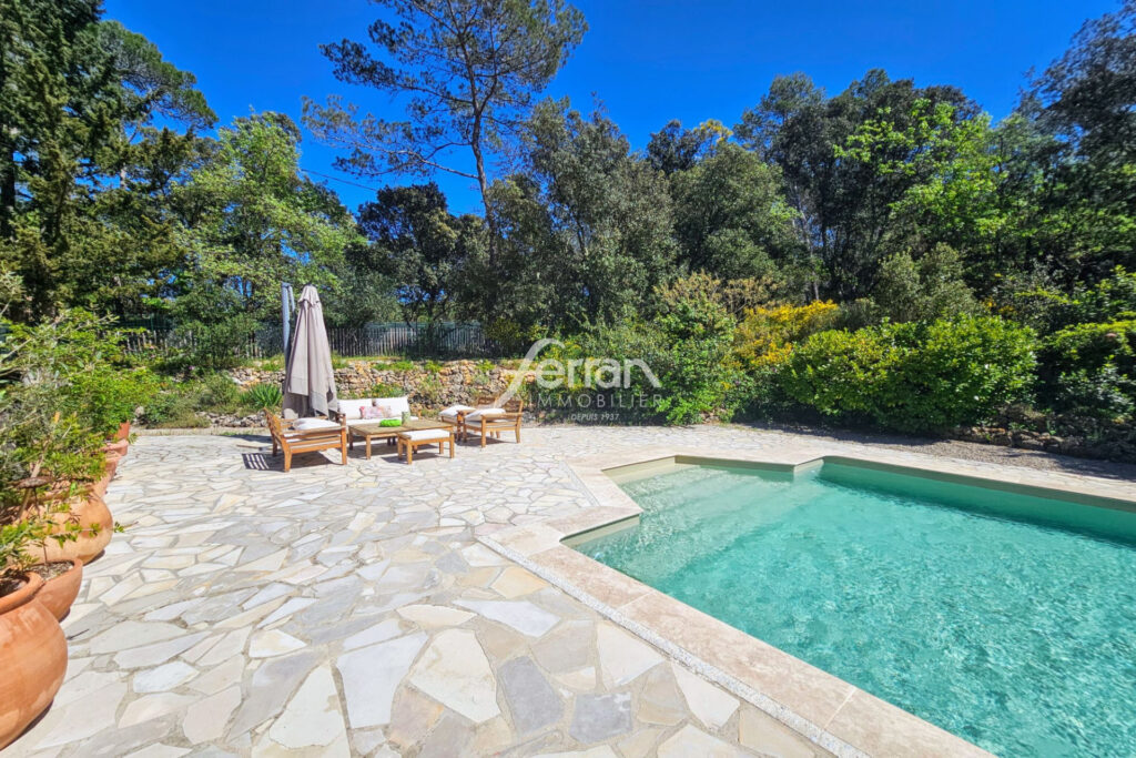 A VENDRE MAISON FAMILIALE DE 200 M² EN PLEINE NATURE AVEC APPA – 7 pièces – 5 chambres – 200.00 m²