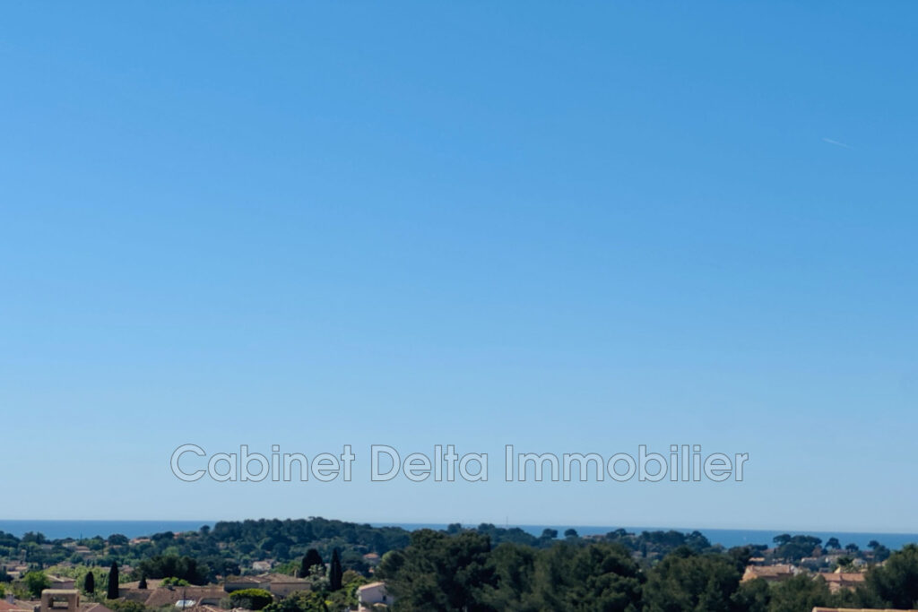 Villa contemporaine, au calme, vue mer, La Garde. – NR pièces – 4 chambres – 150.00 m²
