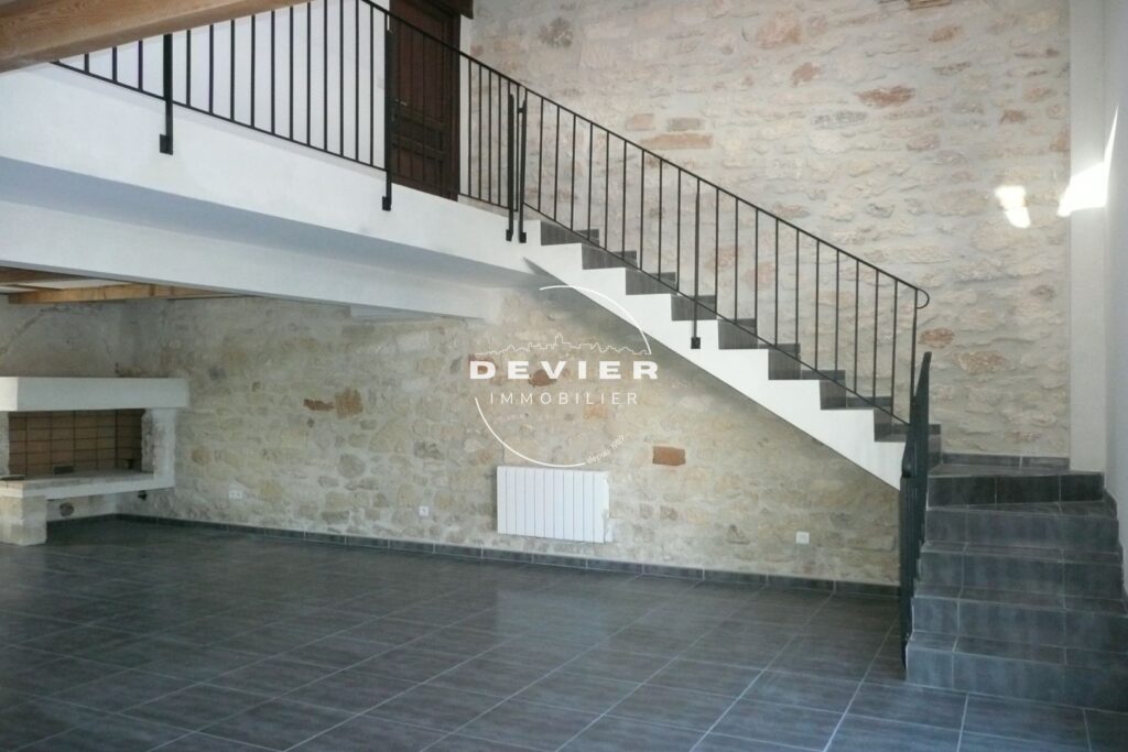 vente maison de village 4 Pièce(s) – 4 pièces – 3 chambres – 128.00 m²