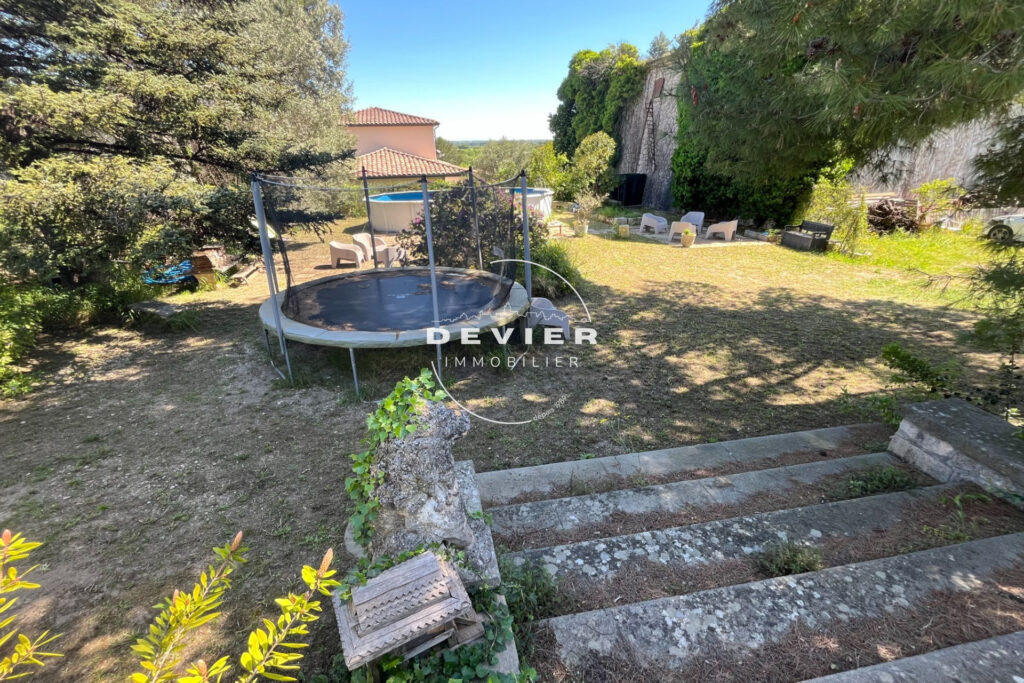 vente maison de village 4 Pièce(s) – 4 pièces – 3 chambres – 128.00 m²