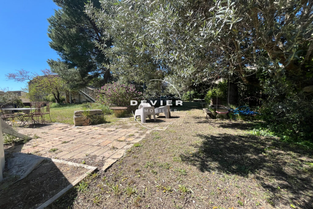 vente maison de village 4 Pièce(s) – 4 pièces – 3 chambres – 128.00 m²