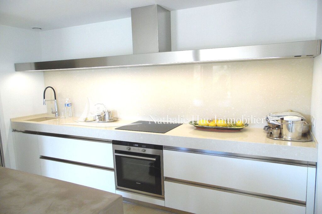 vente propriété 4 Pièce(s) – 4 pièces – 3 chambres – 212.70 m²