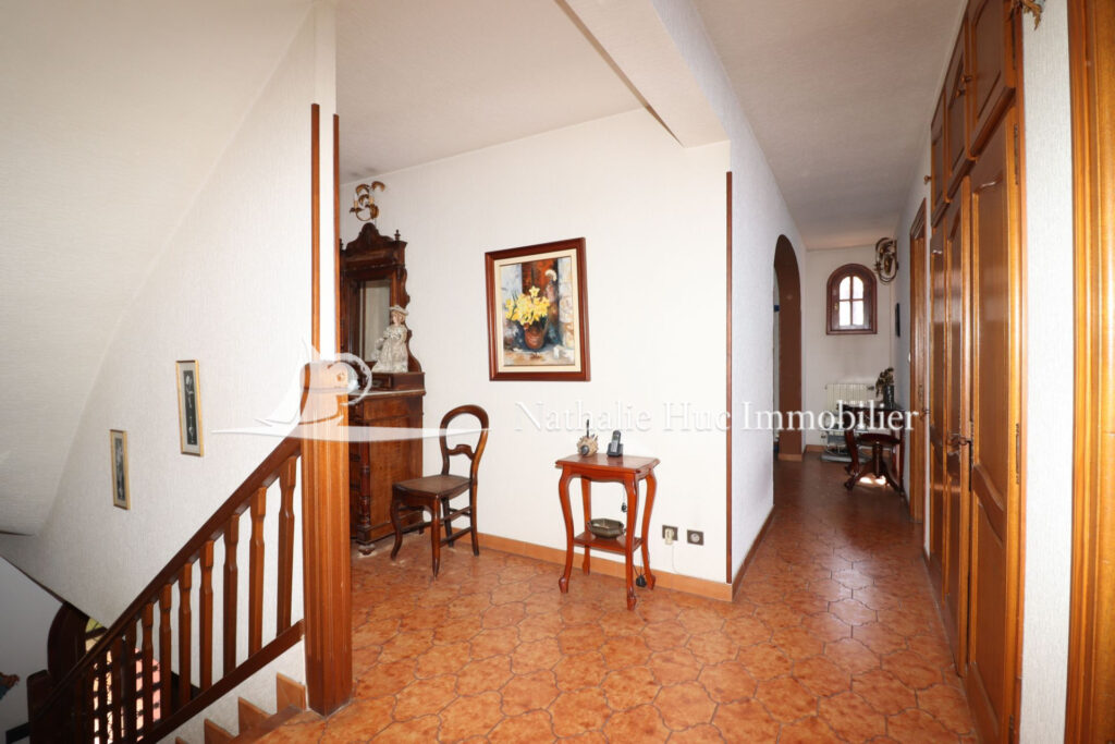 vente maison de ville 8 Pièce(s) – 8 pièces – 6 chambres – 238.00 m²