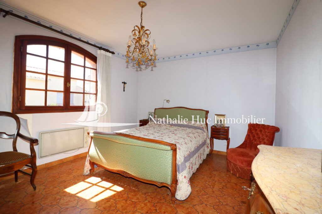 vente maison de ville 8 Pièce(s) – 8 pièces – 6 chambres – 238.00 m²