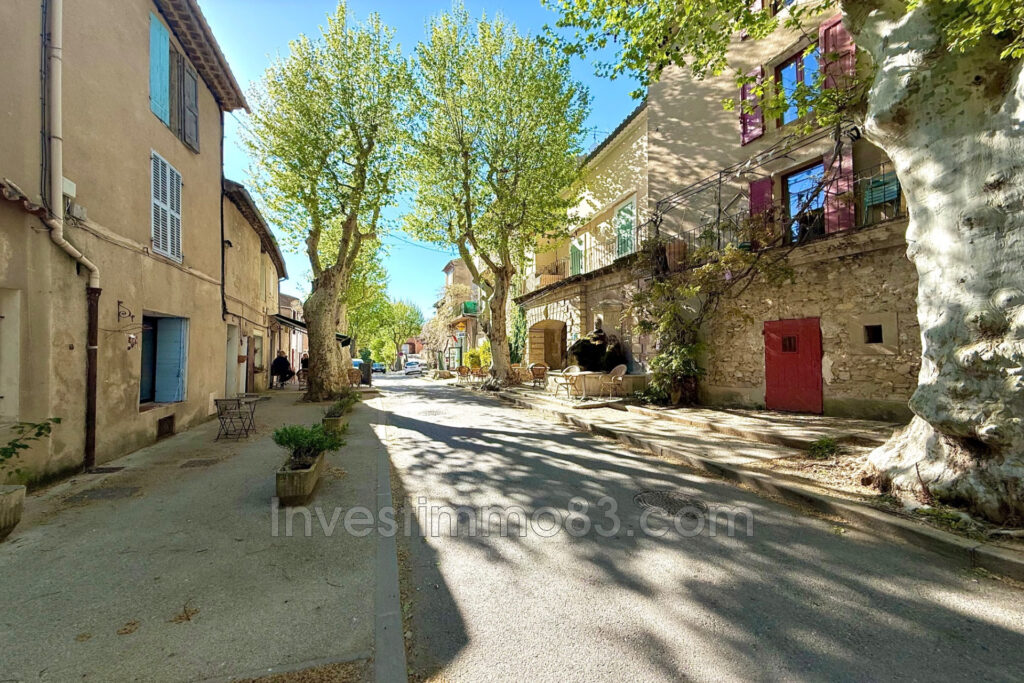 Au coeur de BEAUMONT DE PERTUIS, Dans une petite copropriété,  – 4 pièces – 3 chambres – 75.00 m²