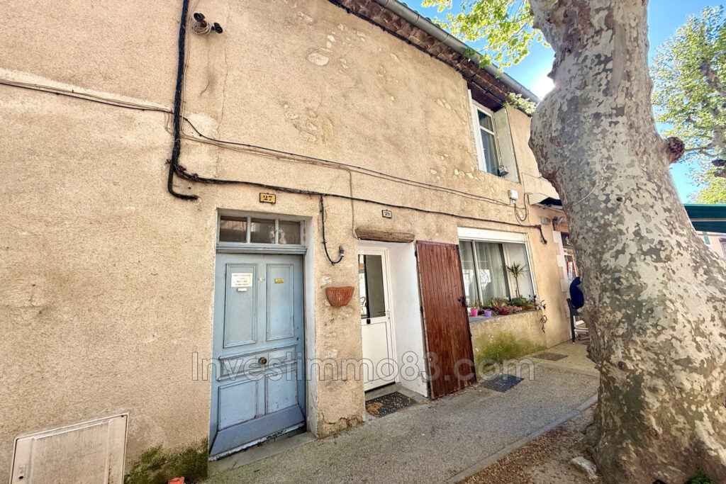 Au coeur de BEAUMONT DE PERTUIS, Dans une petite copropriété,  – 4 pièces – 3 chambres – 75.00 m²