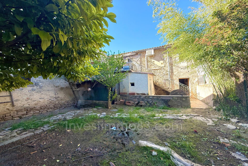 Au coeur de BEAUMONT DE PERTUIS, Dans une petite copropriété,  – 4 pièces – 3 chambres – 75.00 m²