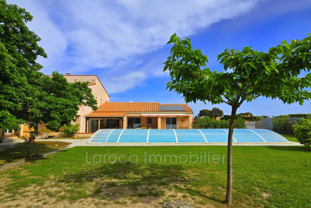 Achat villa à Laroque des Albères – 9 pièces – 8 chambres – 258.00 m²