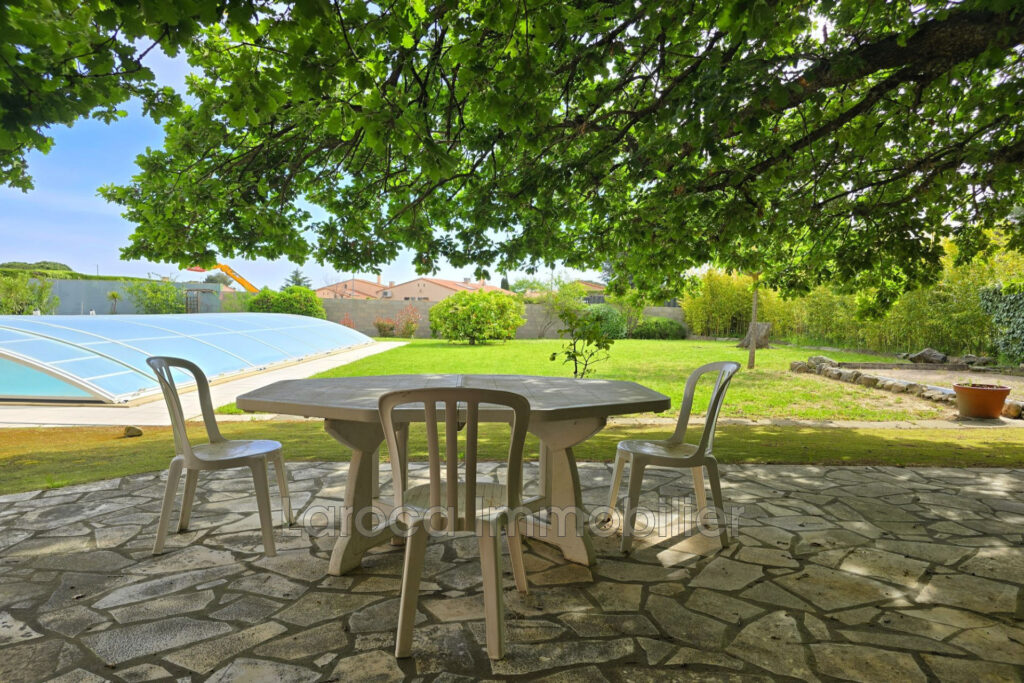 Achat villa à Laroque des Albères – 9 pièces – 8 chambres – 258.00 m²