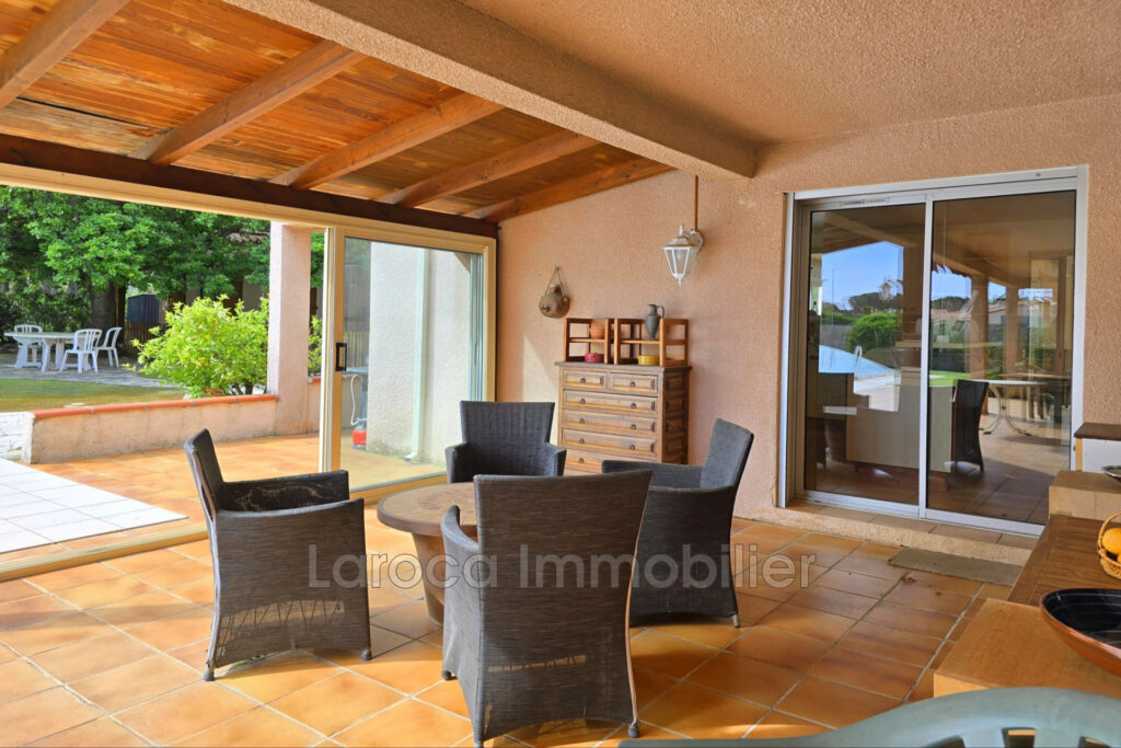 Achat villa à Laroque des Albères – 9 pièces – 8 chambres – 258.00 m²