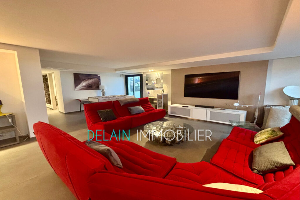 Cagnes-Sur-Mer magnifique apt 150m² très contemporain à vendre – 4 pièces – 3 chambres – 149.08 m²