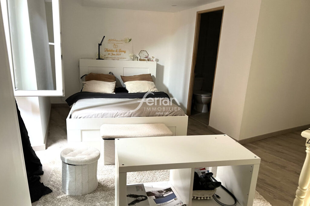 A vendre La Motte, T2 d’environ 45 m2 vendu loué. – 2 pièces – 1 chambre – 45.17 m²