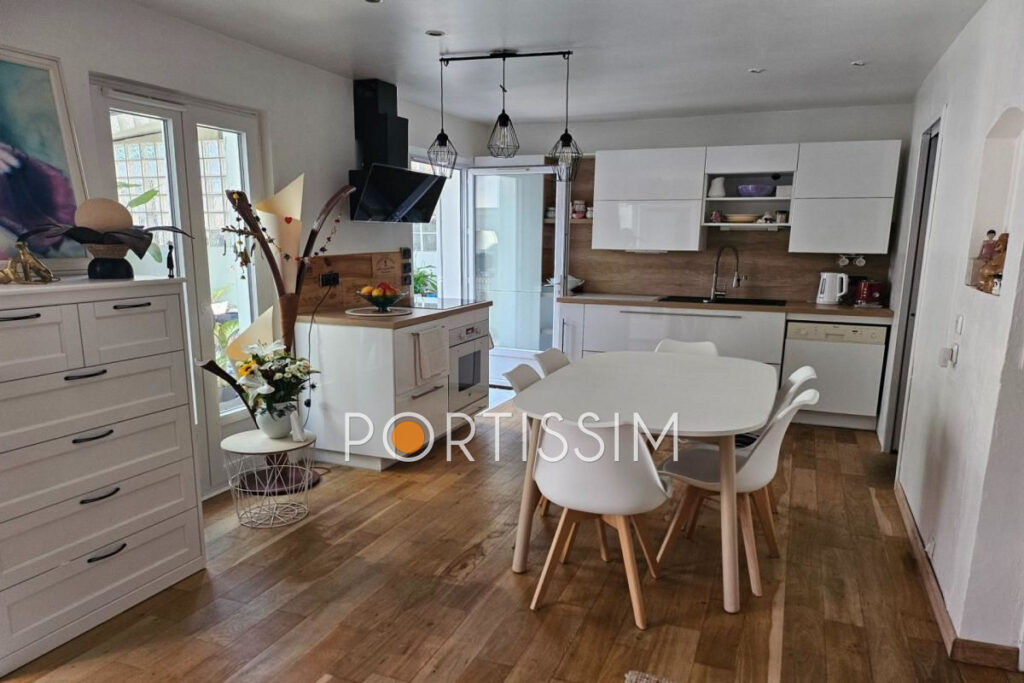 2 PIECES / CAGNES SUR MER / PINEDE  – 2 pièces – 1 chambre – 64.00 m²