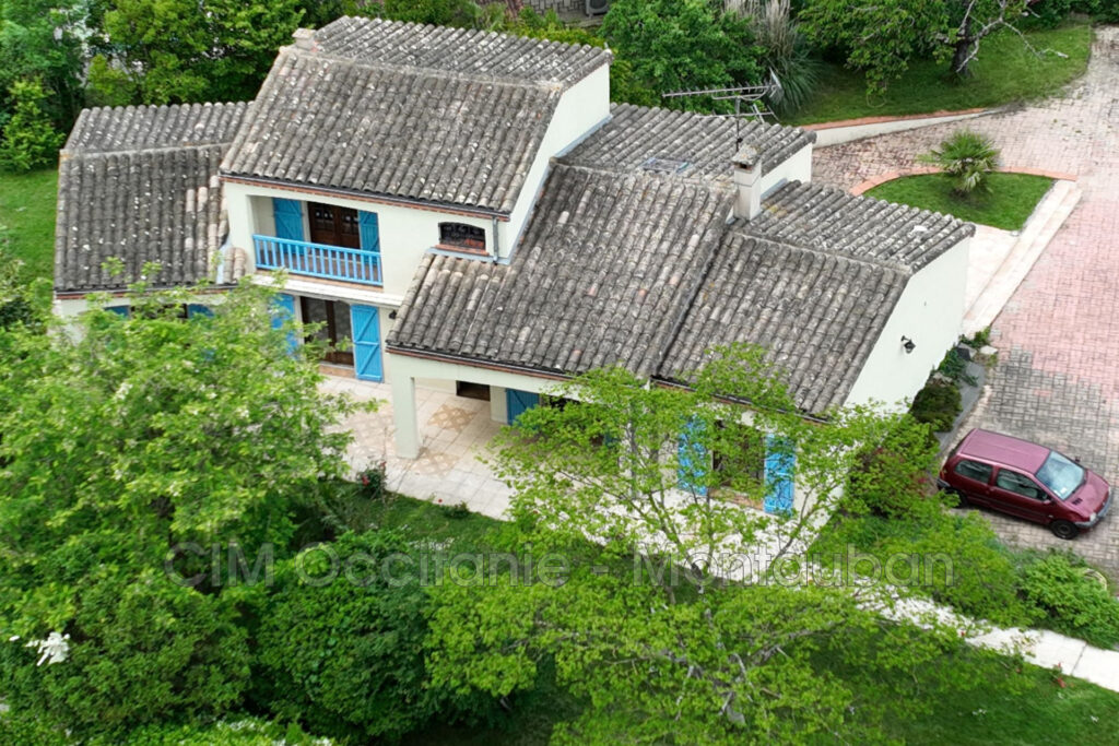 vente maison 6 Pièce(s) – 6 pièces – 5 chambres – 145.00 m²