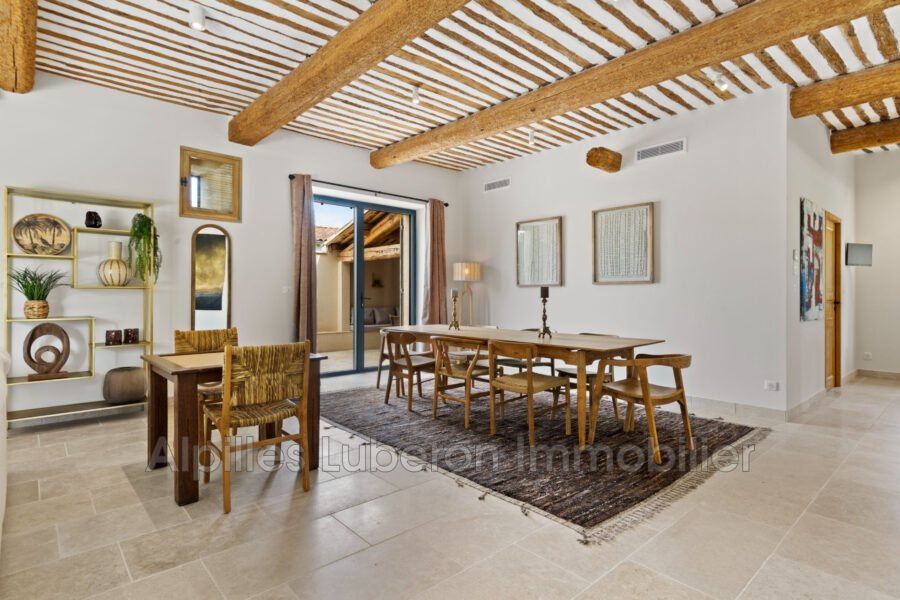 Maison à louer à Paradou