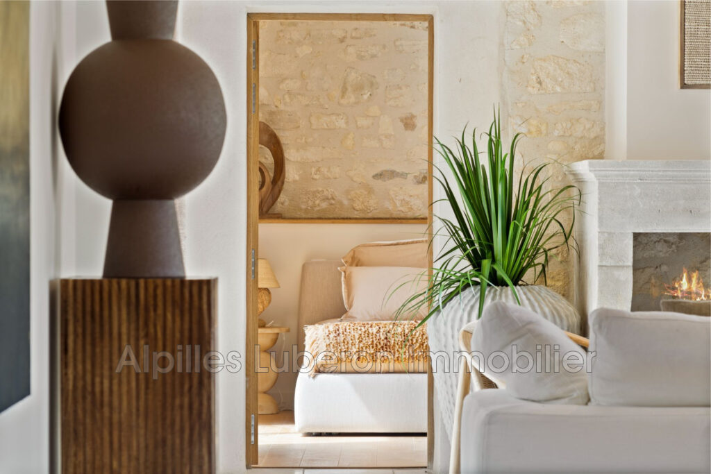 location saisonnière mas 8 Pièce(s) – 8 pièces – 6 chambres – 300.00 m²