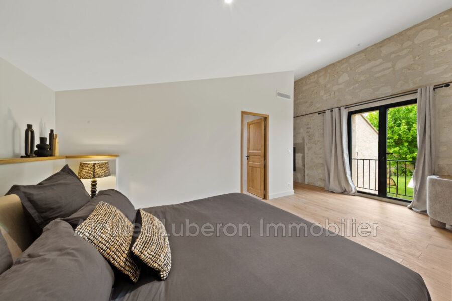 Maison à louer à Paradou