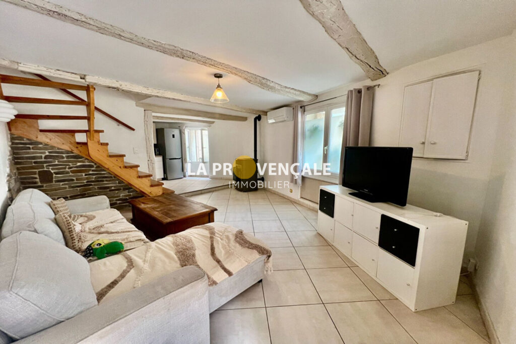 vente maison de village 3 Pièce(s) – 3 pièces – 2 chambres – 63.61 m²