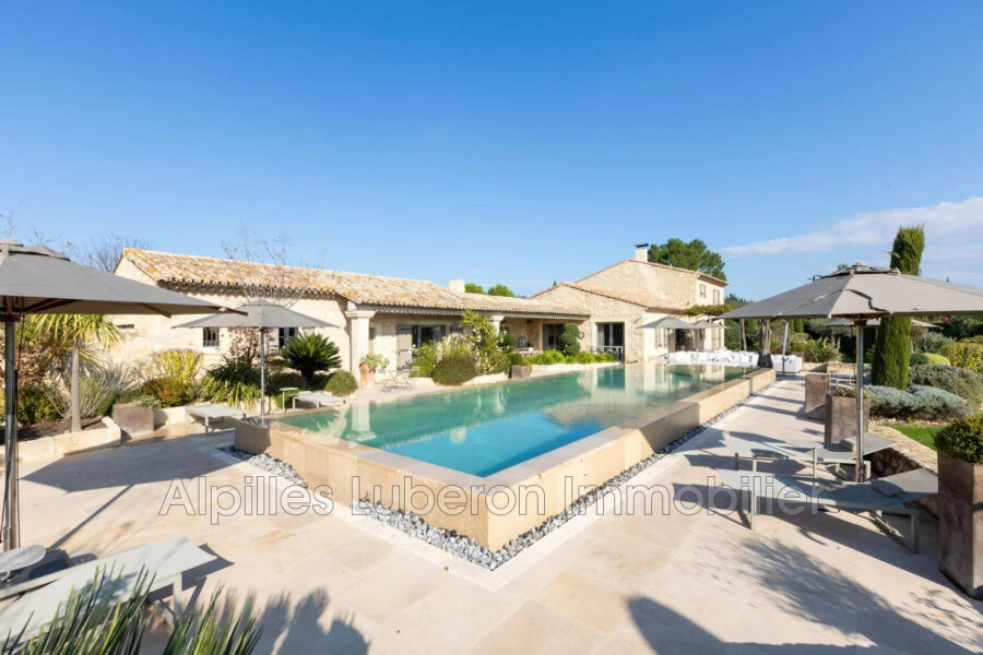 Maison à louer à Saint-rémy-de-provence