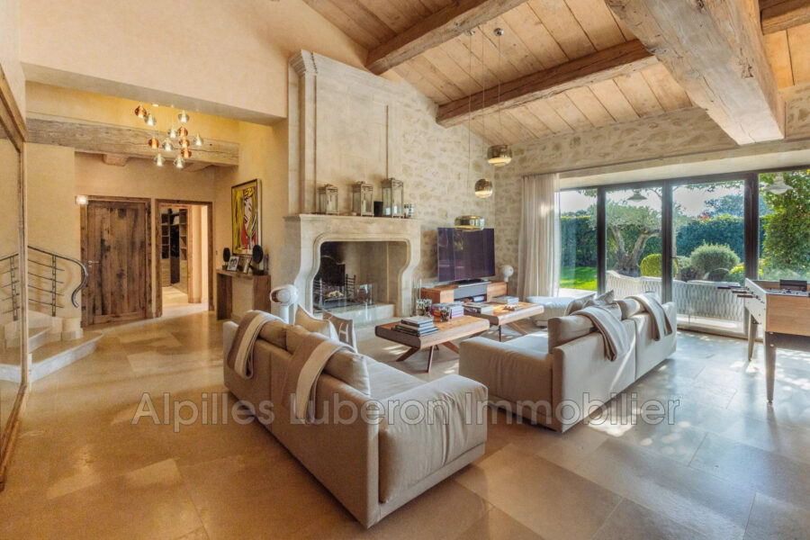 Maison à louer à Saint-rémy-de-provence
