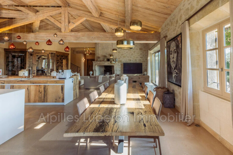 Maison à louer à Saint-rémy-de-provence