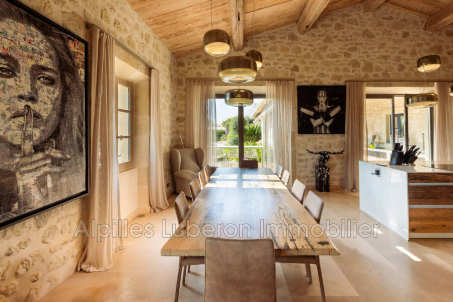 Maison à louer à Saint-rémy-de-provence