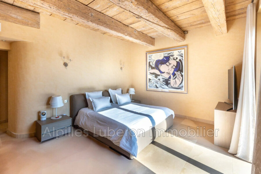 Maison à louer à Saint-rémy-de-provence
