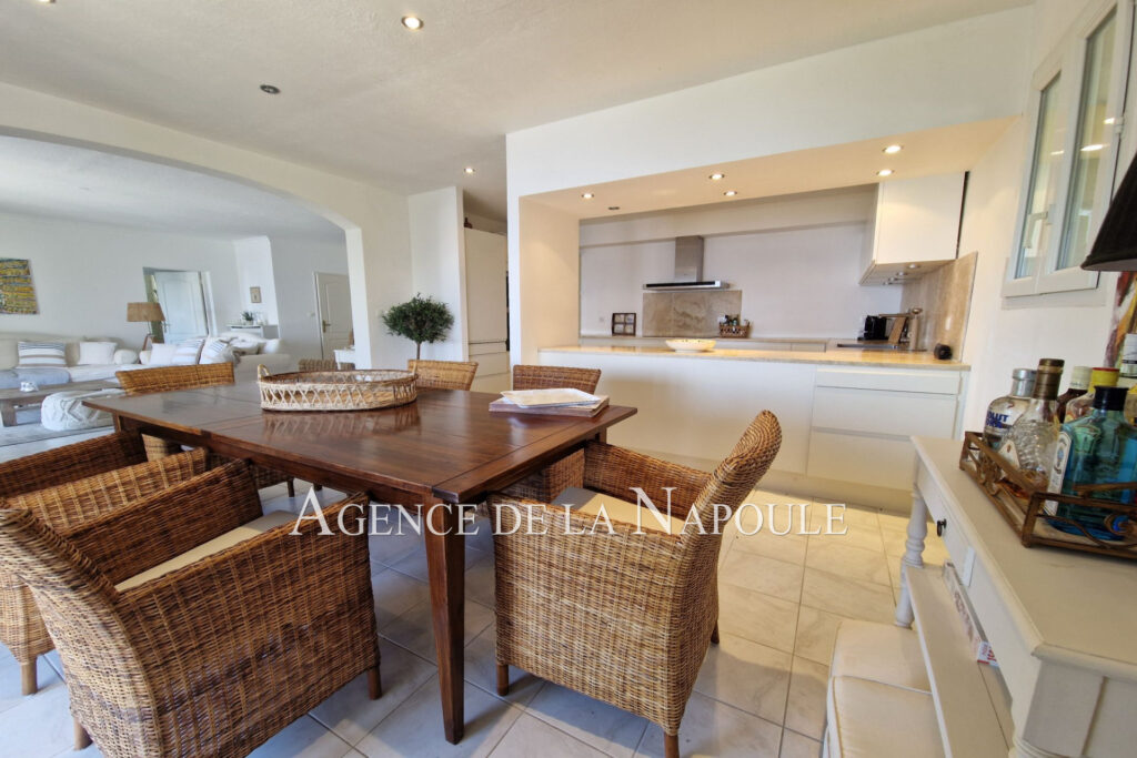 vente villa provençale 6 Pièce(s) – 6 pièces – 5 chambres – 160.00 m²