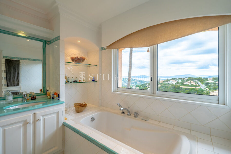 Maison à vendre à Sainte-maxime