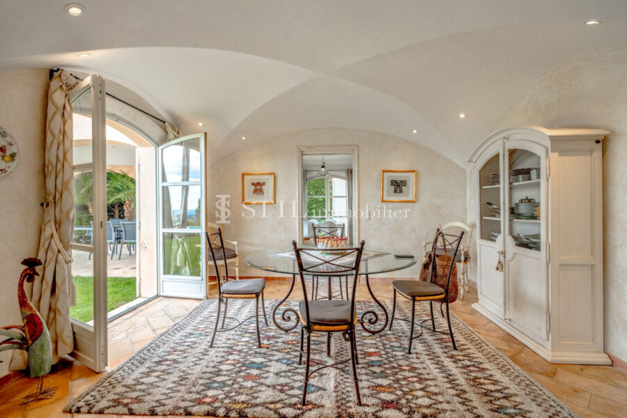Maison à vendre à Sainte-maxime