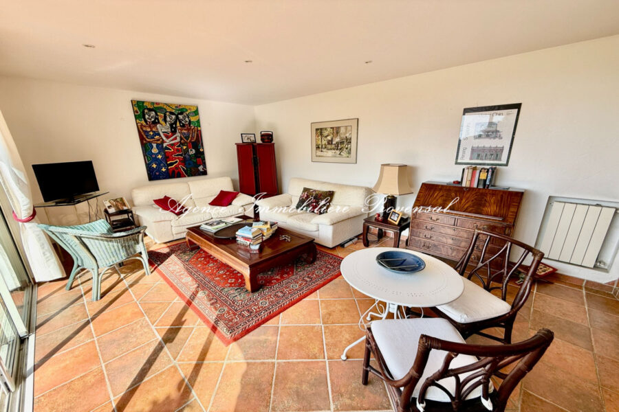 Maison à vendre à Sainte-maxime