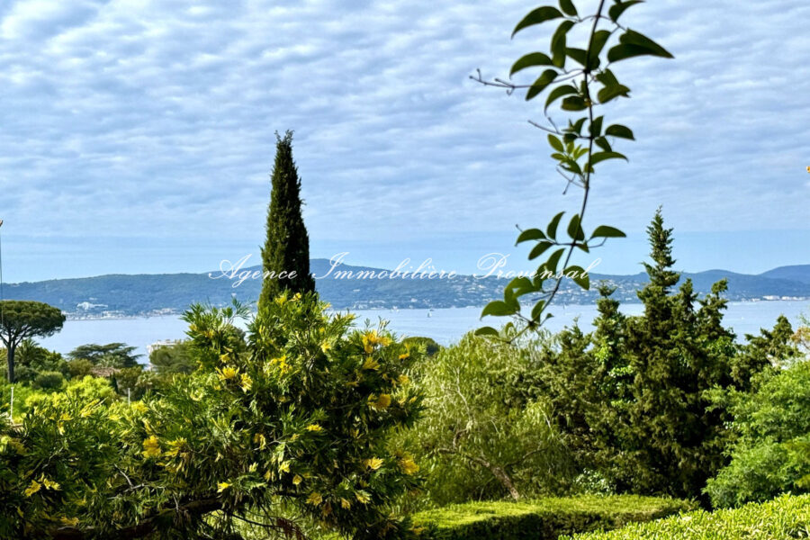 Maison à vendre à Sainte-maxime