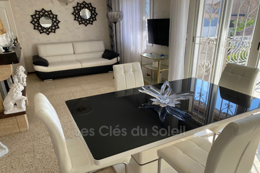 vente maison 7 Pièce(s) – 7 pièces – 5 chambres – 100.00 m²