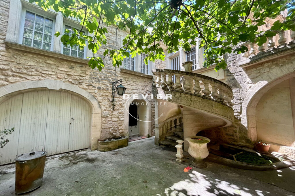 vente maison de caractère 6 Pièce(s) – 6 pièces – 4 chambres – 150.00 m²