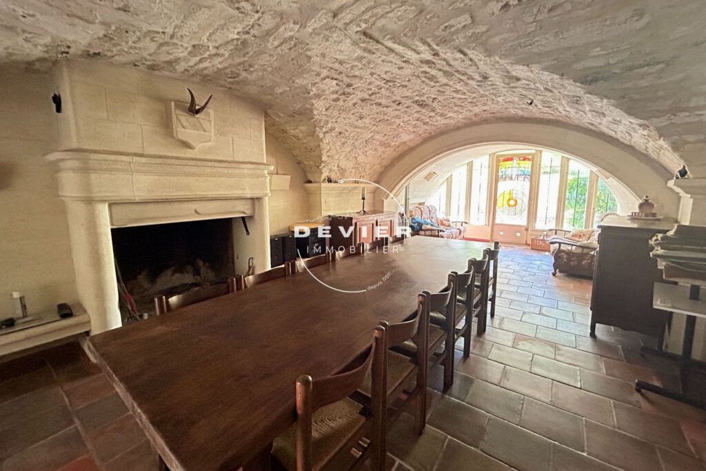 vente maison de caractère 6 Pièce(s) – 6 pièces – 4 chambres – 150.00 m²