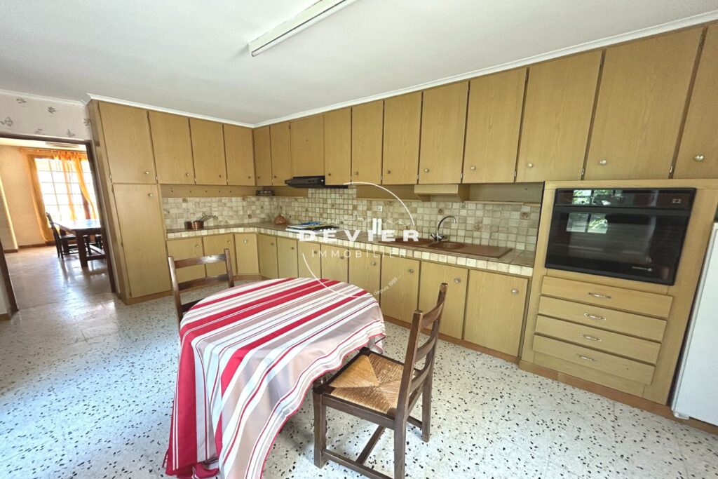 vente maison de caractère 6 Pièce(s) – 6 pièces – 4 chambres – 150.00 m²