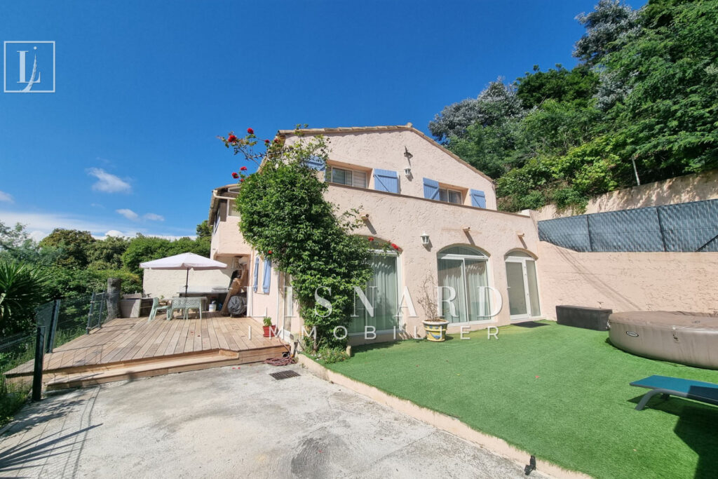 vente maison 4 Pièce(s) – 4 pièces – 3 chambres – 108.00 m²