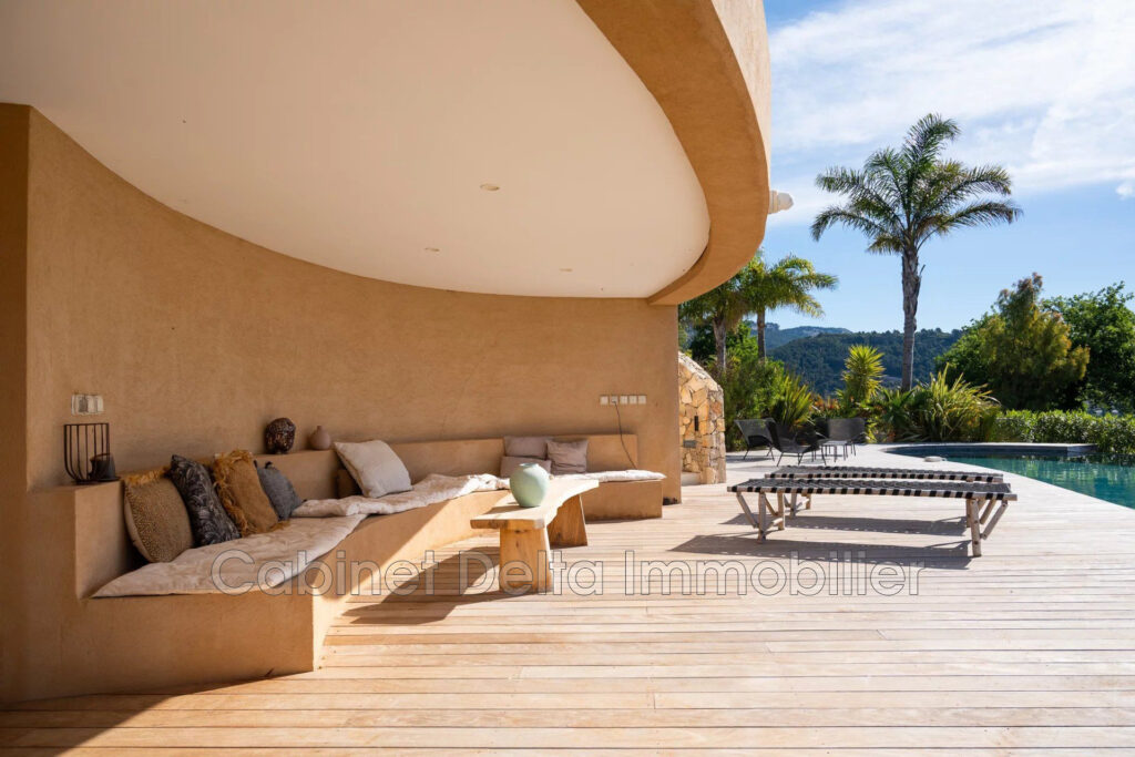 VILLA Maurice SAUZET  – 5 pièces – 4 chambres – 280.00 m²