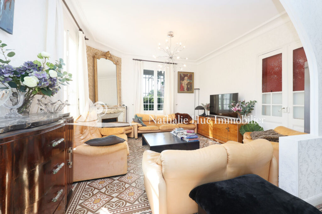 vente maison 7 Pièce(s) – 7 pièces – 7 chambres – 300.00 m²