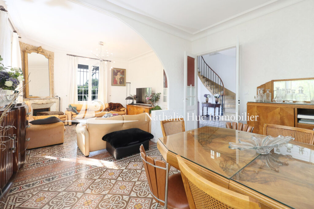 vente maison 7 Pièce(s) – 7 pièces – 7 chambres – 300.00 m²