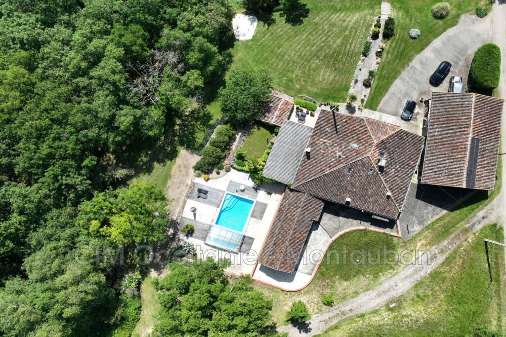 vente Gîtes 8 Pièce(s) – 8 pièces – 8 chambres – 275.00 m²