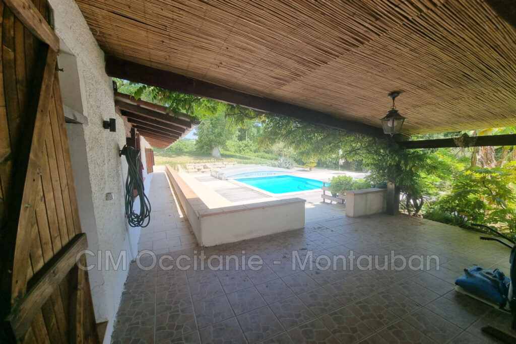 vente Gîtes 8 Pièce(s) – 8 pièces – 8 chambres – 275.00 m²