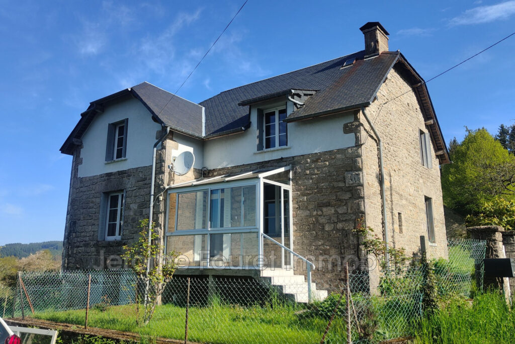 vente maison – NR pièces – 4 chambres – 143.00 m²