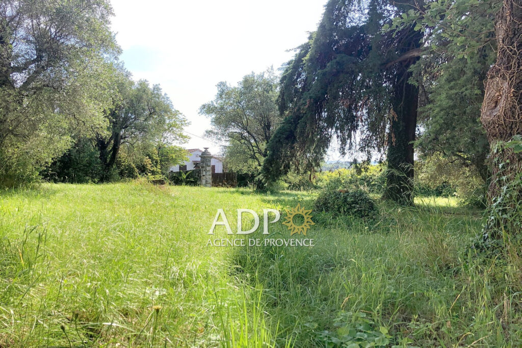 vente maison 8 Pièce(s) – 8 pièces – 5 chambres – 186.00 m²