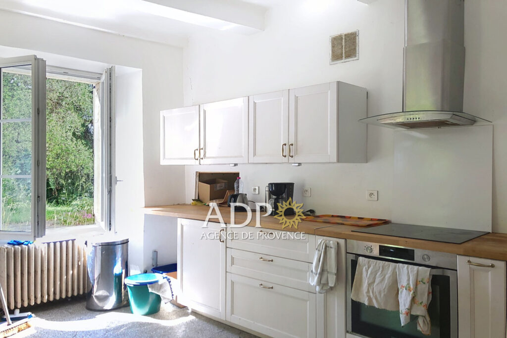 vente maison 8 Pièce(s) – 8 pièces – 5 chambres – 186.00 m²